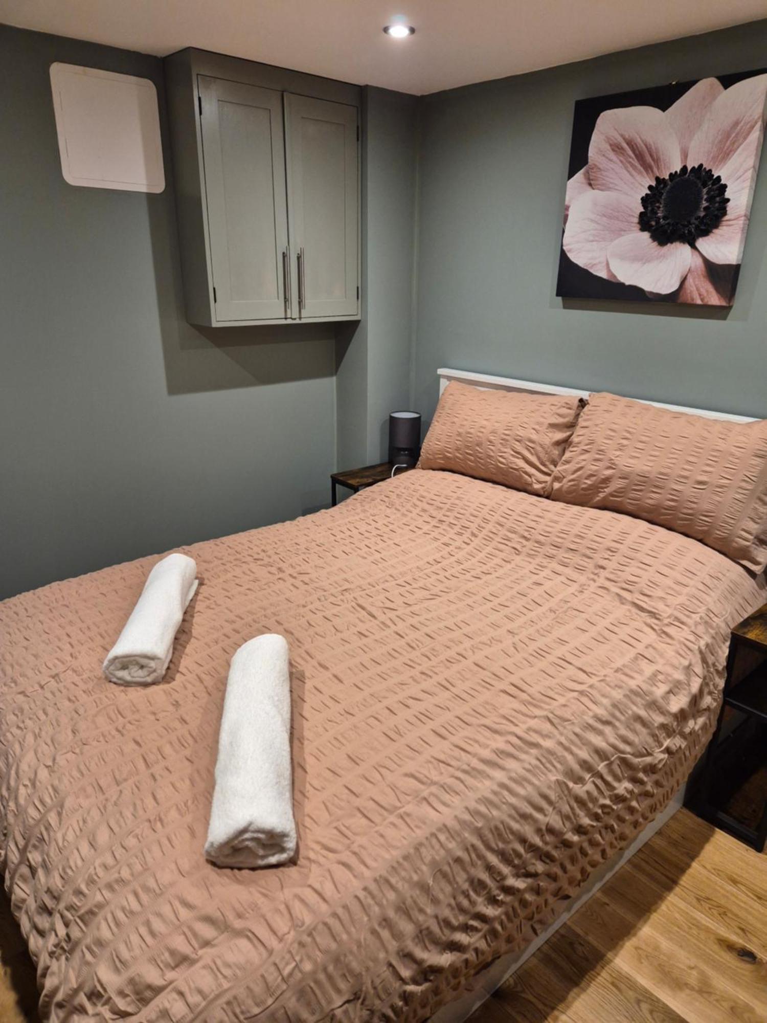 Charming 1 Bed Peak District Barn Conversion Foolow Eksteriør bilde